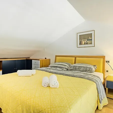 Nataly House With Guest house