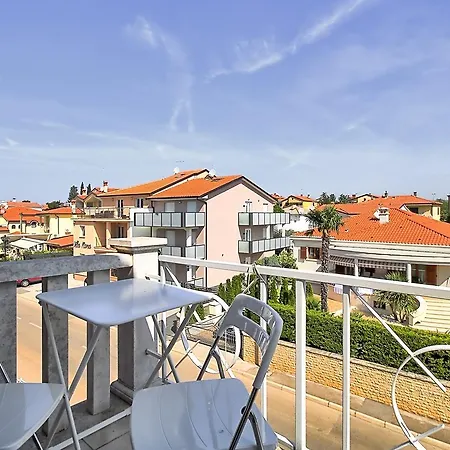 Guest house Nataly House With 4*