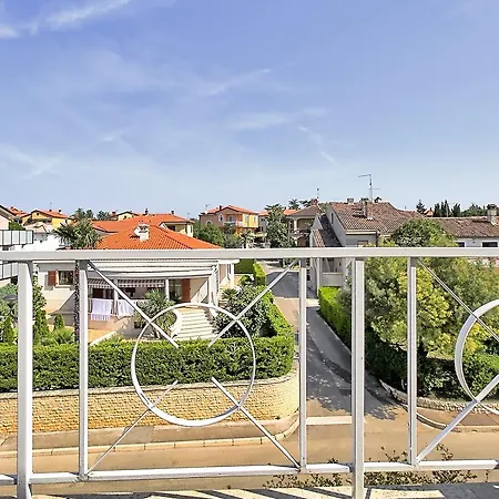 Nataly House With Gostinjska kuća