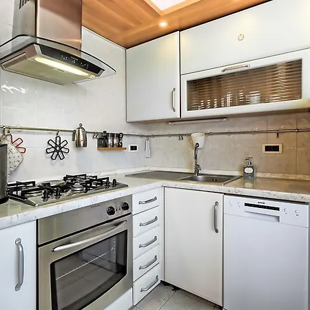 Gostinjska kuća Nataly House With 4*